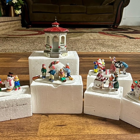 Lemax~ 6: Photographer/Santa Claus/Snowmen~Ceramic Pieces W/ Box (Please Read) - Picture 2 of 14